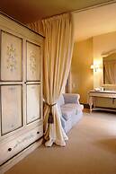 Le Convivial Luxury Suites & Spa