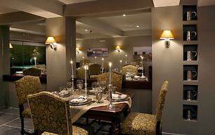 Le Convivial Luxury Suites & Spa