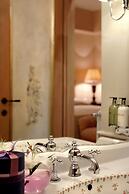 Le Convivial Luxury Suites & Spa