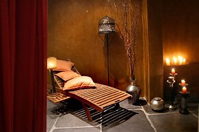 Le Convivial Luxury Suites & Spa