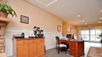 Rivertide Suites Hotel