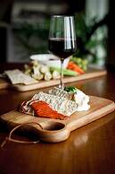 Rivertide Suites Hotel