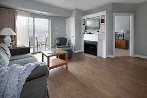 Rivertide Suites Hotel