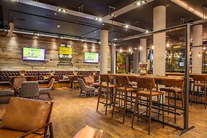 DoubleTree by Hilton Manchester - Piccadilly