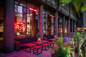 DoubleTree by Hilton Manchester - Piccadilly