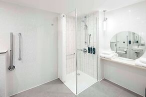 DoubleTree by Hilton Manchester - Piccadilly