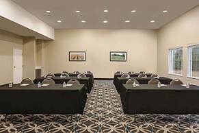 La Quinta Inn & Suites by Wyndham I-20 Longview South