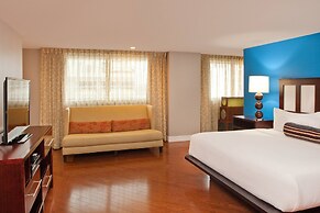 Aloft Nashville West End