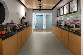 Aloft Nashville West End