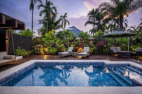 Arenal Manoa & Hot Springs Resort