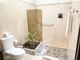 Arenal Manoa & Hot Springs Resort