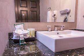 Arenal Manoa & Hot Springs Resort