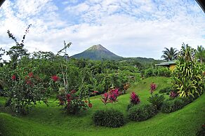 Arenal Manoa & Hot Springs Resort