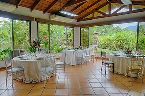 Arenal Manoa & Hot Springs Resort