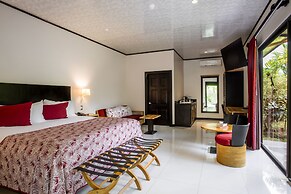 Arenal Manoa & Hot Springs Resort