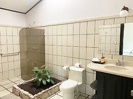 Arenal Manoa & Hot Springs Resort