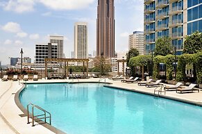 Twelve Downtown, Autograph Collection