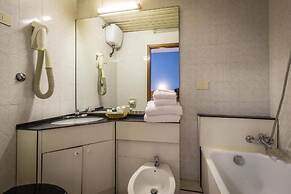 Hotel Real