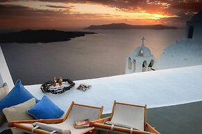 Aigialos Luxury Traditional Settlement