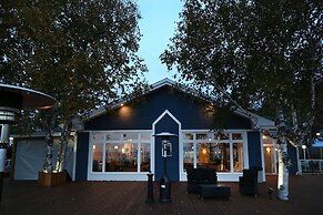 Auberge De La Pointe