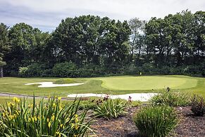 Fairfield Inn & Suites by Marriott State College