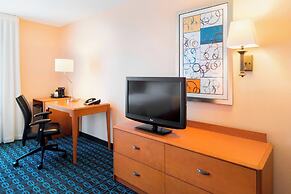 Fairfield Inn & Suites by Marriott State College