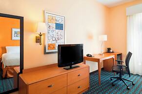 Fairfield Inn & Suites by Marriott State College