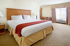 Holiday Inn Express & Suites Zapata, an IHG Hotel