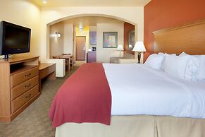 Holiday Inn Express & Suites Zapata by IHG
