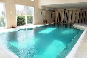 Howard Johnson by Wyndham Resort Pilar