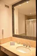 Howard Johnson by Wyndham Resort Pilar