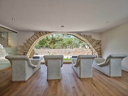 Sitia Beach City Resort & Spa