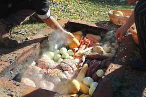 Xelena Hotel & Suites