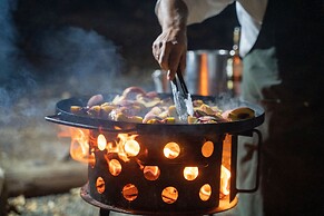 Xelena Hotel & Suites