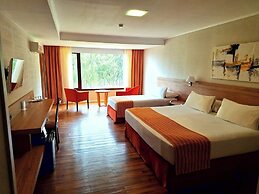 Xelena Hotel & Suites