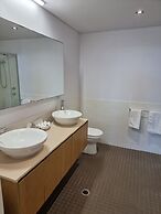 Azure Sea Whitsunday Resort