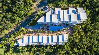 Azure Sea Whitsunday Resort