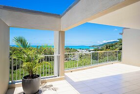 Azure Sea Whitsunday Resort