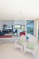 Azure Sea Whitsunday Resort