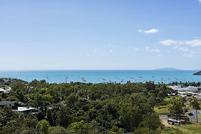 Azure Sea Whitsunday Resort