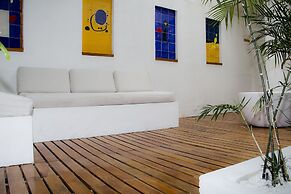 Country International Hotel