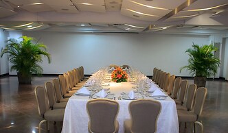 Country International Hotel