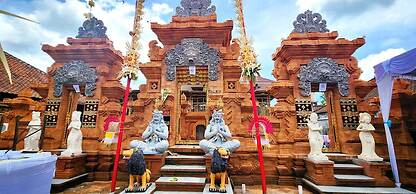 Stana Puri Gopa Hotel