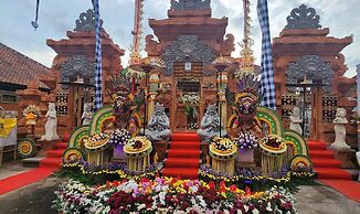 Stana Puri Gopa Hotel