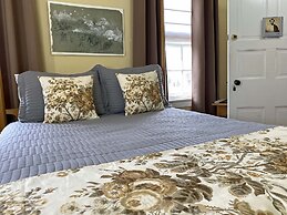 Lightner Farmhouse B&B