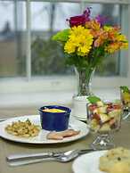 Lightner Farmhouse B&B