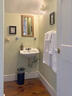 Lightner Farmhouse B&B