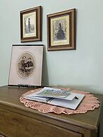 Lightner Farmhouse B&B