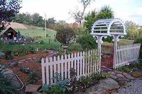 Garden Gate Get-A-Way Bed & Breakfast