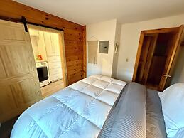 Eden Village Motel & Cottages
